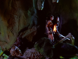 extant_XenaWarriorPrincess_1x14-AFistfulofDinars_03140