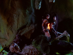 extant_XenaWarriorPrincess_1x14-AFistfulofDinars_03142
