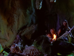 extant_XenaWarriorPrincess_1x14-AFistfulofDinars_03148