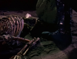 extant_XenaWarriorPrincess_1x14-AFistfulofDinars_03155