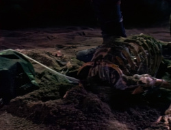 extant_XenaWarriorPrincess_1x14-AFistfulofDinars_03158