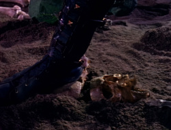 extant_XenaWarriorPrincess_1x14-AFistfulofDinars_03190