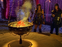 extant_XenaWarriorPrincess_1x14-AFistfulofDinars_03224