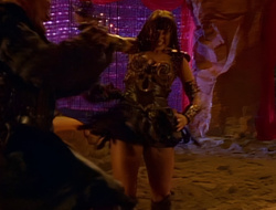 extant_XenaWarriorPrincess_1x14-AFistfulofDinars_03349