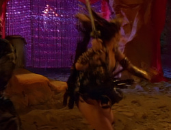 extant_XenaWarriorPrincess_1x14-AFistfulofDinars_03350