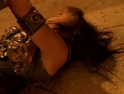 extant_XenaWarriorPrincess_1x14-AFistfulofDinars_03482