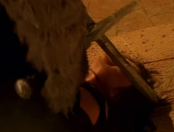 extant_XenaWarriorPrincess_1x14-AFistfulofDinars_03484