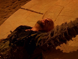 extant_XenaWarriorPrincess_1x14-AFistfulofDinars_03556