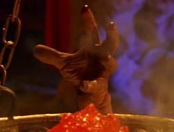 extant_XenaWarriorPrincess_1x14-AFistfulofDinars_03559
