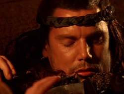 extant_XenaWarriorPrincess_1x14-AFistfulofDinars_03613