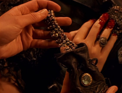 extant_XenaWarriorPrincess_1x14-AFistfulofDinars_03632