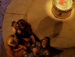 extant_XenaWarriorPrincess_1x14-AFistfulofDinars_03690