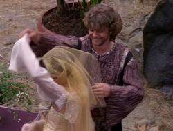 extant_XenaWarriorPrincess_1x15-WarriorPrincess_03730