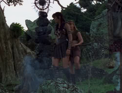 extant_XenaWarriorPrincess_2x01-OrphanOfWar_00045