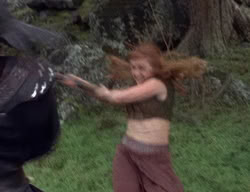 extant_XenaWarriorPrincess_2x01-OrphanOfWar_00162