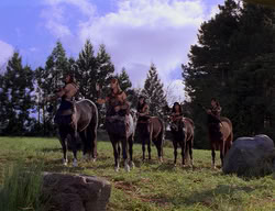 extant_XenaWarriorPrincess_2x01-OrphanOfWar_00190