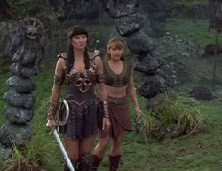 extant_XenaWarriorPrincess_2x01-OrphanOfWar_00200