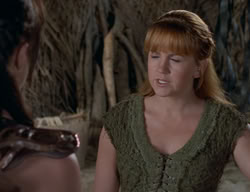 extant_XenaWarriorPrincess_2x01-OrphanOfWar_00889