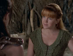 extant_XenaWarriorPrincess_2x01-OrphanOfWar_00891