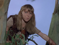 extant_XenaWarriorPrincess_2x01-OrphanOfWar_01047