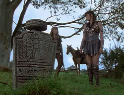 extant_XenaWarriorPrincess_2x01-OrphanOfWar_01057