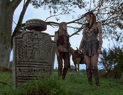 extant_XenaWarriorPrincess_2x01-OrphanOfWar_01059