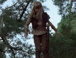 extant_XenaWarriorPrincess_2x01-OrphanOfWar_01289