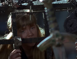 extant_XenaWarriorPrincess_2x01-OrphanOfWar_01752