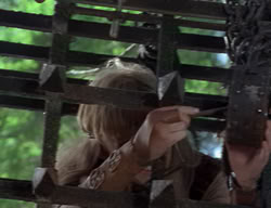 extant_XenaWarriorPrincess_2x01-OrphanOfWar_01843