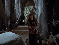extant_XenaWarriorPrincess_2x01-OrphanOfWar_01947