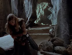 extant_XenaWarriorPrincess_2x01-OrphanOfWar_01952
