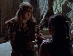 extant_XenaWarriorPrincess_2x01-OrphanOfWar_02015