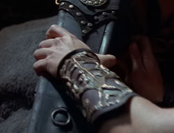 extant_XenaWarriorPrincess_2x01-OrphanOfWar_02022