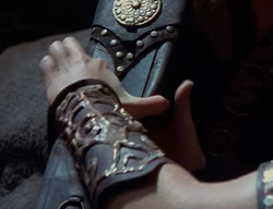 extant_XenaWarriorPrincess_2x01-OrphanOfWar_02024