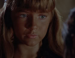 extant_XenaWarriorPrincess_2x01-OrphanOfWar_02096