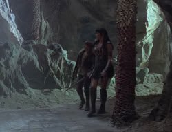 extant_XenaWarriorPrincess_2x01-OrphanOfWar_02291