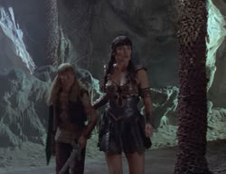 extant_XenaWarriorPrincess_2x01-OrphanOfWar_02293