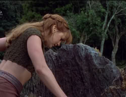 extant_XenaWarriorPrincess_2x01-OrphanOfWar_02434
