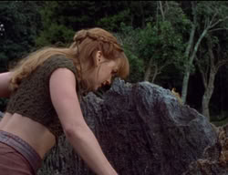 extant_XenaWarriorPrincess_2x01-OrphanOfWar_02435