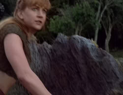 extant_XenaWarriorPrincess_2x01-OrphanOfWar_02448