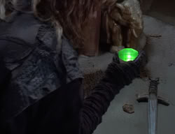 extant_XenaWarriorPrincess_2x01-OrphanOfWar_02525