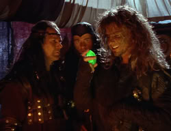 extant_XenaWarriorPrincess_2x01-OrphanOfWar_02625