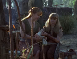 extant_XenaWarriorPrincess_2x01-OrphanOfWar_02871