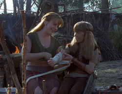 extant_XenaWarriorPrincess_2x01-OrphanOfWar_02883