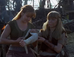 extant_XenaWarriorPrincess_2x01-OrphanOfWar_02911