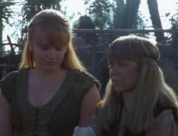 extant_XenaWarriorPrincess_2x01-OrphanOfWar_02939