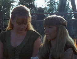 extant_XenaWarriorPrincess_2x01-OrphanOfWar_02940