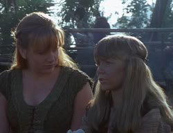 extant_XenaWarriorPrincess_2x01-OrphanOfWar_02941