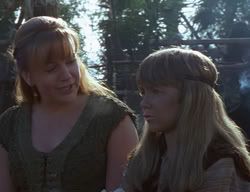 extant_XenaWarriorPrincess_2x01-OrphanOfWar_02944