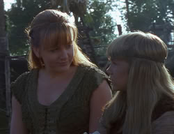extant_XenaWarriorPrincess_2x01-OrphanOfWar_02946